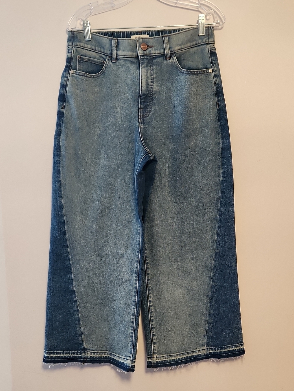 UpWest Two Tone Blue Frayed Hem  Wide Leg Cropped Jeans Size M Womens
